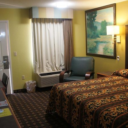 Regency InnTaylor エクステリア 写真