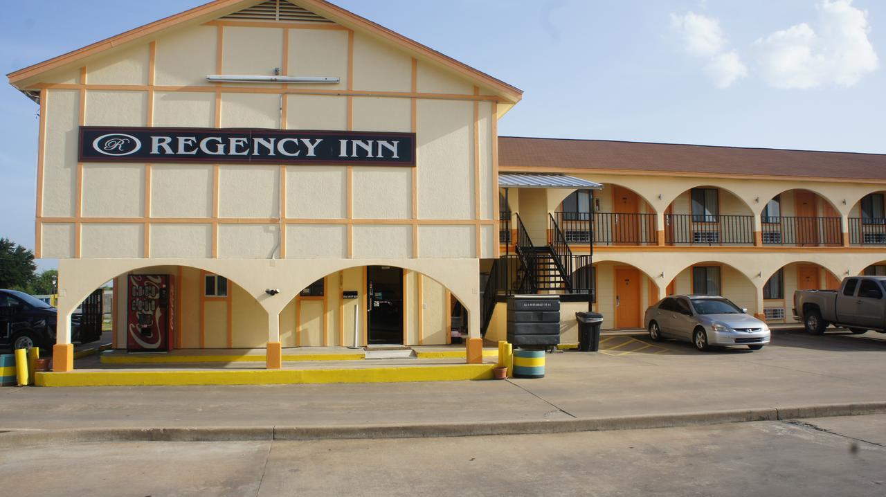 Regency InnTaylor エクステリア 写真